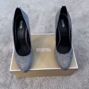 Michael Kors Ethel Pump, size 10